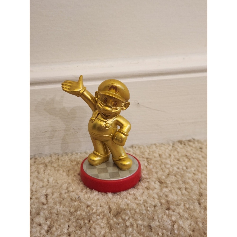 GOLD MARIO AMIIBO COMPLETE Authentic Nintendo Switch 3DS Super Mario Series
